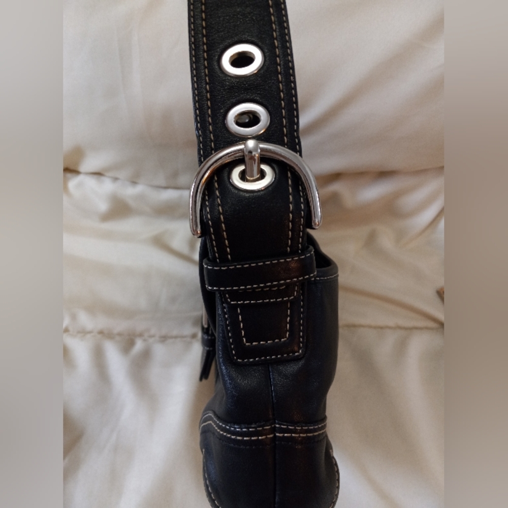 Coach Vintage Soho Shoulder Bag - Picture 5 of 10